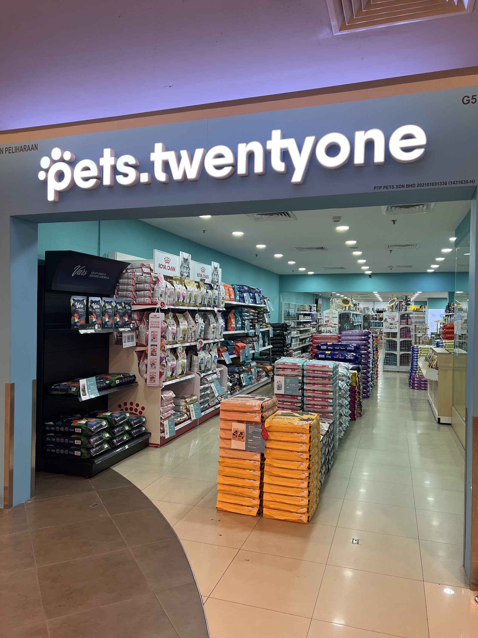 Seria Pet Mart, Cat Hotel & Grooming 6